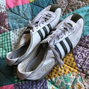 Adidas Italia Trainers mens 8 (womens 9.5)
